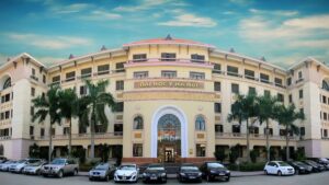 Theo học ngành Hộ sinh tại Trường Đại học Y Hà Nội